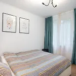 Ultracentral Cozy Lägenhet *