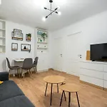 Апартаменти Ultracentral Cozy Бухарест